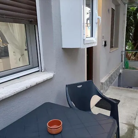 Apartment Beautiful Pedestrian *