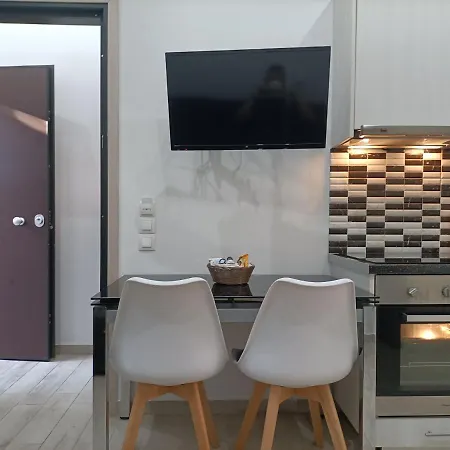 Beautiful Pedestrian Apartment *